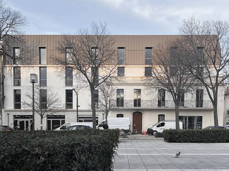 Les avantages du bardage métallique imitation zinc joint debout à Nîmes (30)