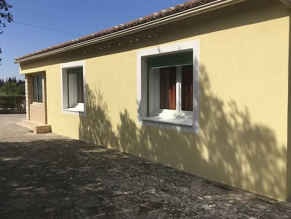 Pose d'une isolation thermique par l'extérieure pour une maison à La Grande Motte